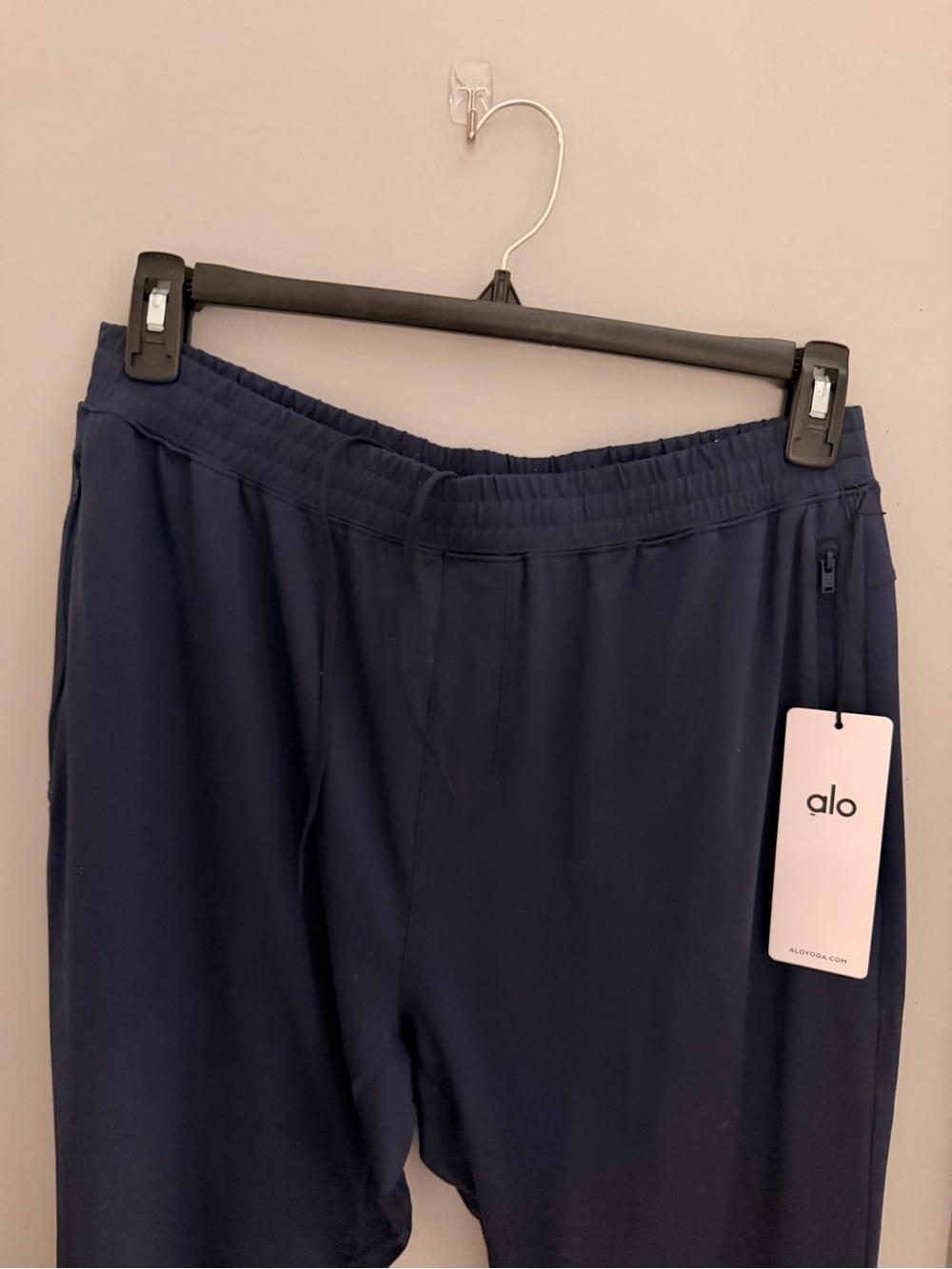 ALO Yoga Navy Men's Conquer React Performance Pants (NWT)